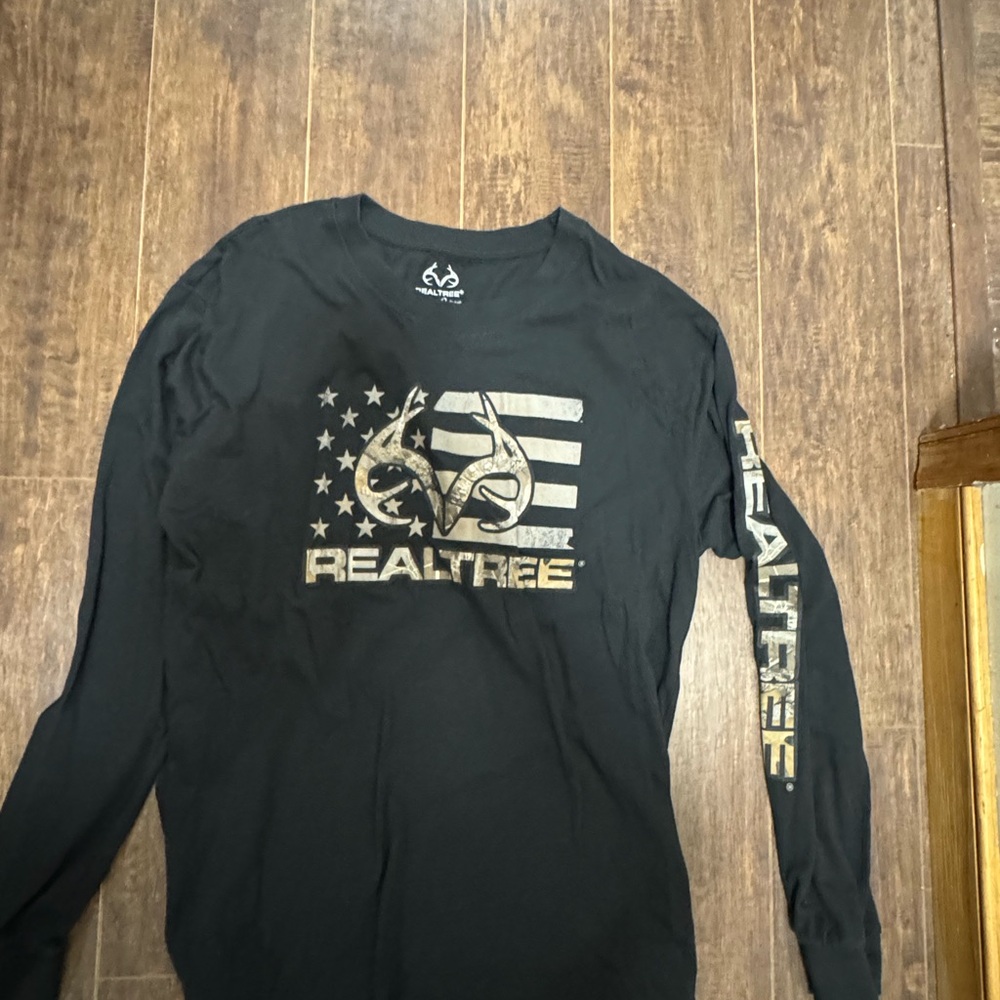 Realtree Black Long Sleeve Men's Shirt